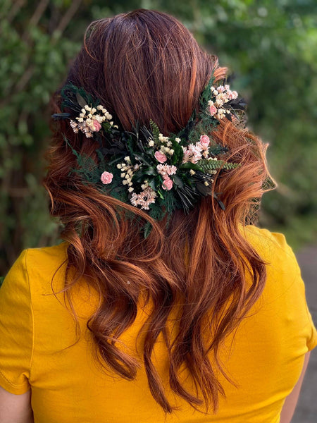 Natural preserved flower hair vine Bridal accessories Woodland wedding Greenery headpiece Forest wedding Blush flower hairpiece Magaela