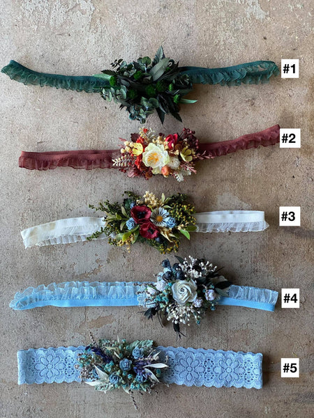 Flower garter for bride Blue flower garter Customisable wedding garter Lace Toss garter Magaela Preserved flower garter Bridal accessories