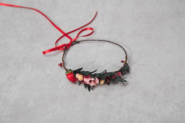 Red and green mummy and me flower crowns Set of matching crowns Family photoshoot Mother and daughter crowns Kids flower wreath Magaela
