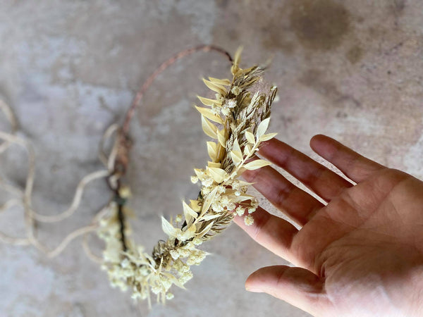 Ivory baby's breath flower crown Dried flower wedding wreath Bridal hair accessories Beige headpiece for bride Cream flower crown Magaela