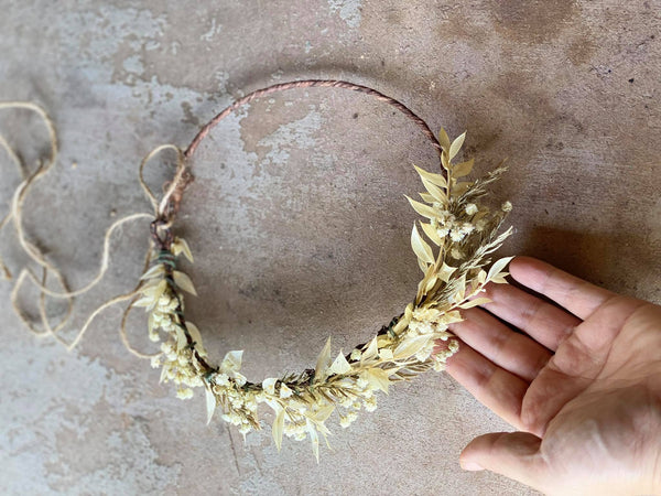 Ivory baby's breath flower crown Dried flower wedding wreath Bridal hair accessories Beige headpiece for bride Cream flower crown Magaela