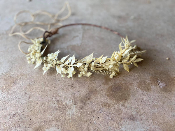 Ivory baby's breath flower crown Dried flower wedding wreath Bridal hair accessories Beige headpiece for bride Cream flower crown Magaela