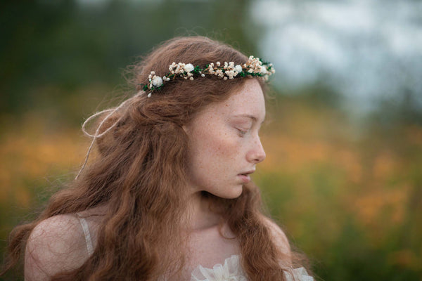Greenery baby's breath flower crown Bridal headpiece Natural preserved gypsophila crown Magaela Wedding inspiration Handmade accessories
