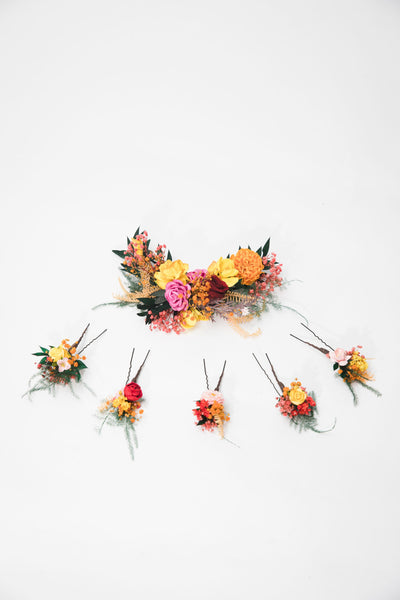 Autumn Frida Kahlo inspired hair vine Bridal flower headpiece Fall wedding Colourful flower hair vine Wedding hairstyle Autumn hair pins