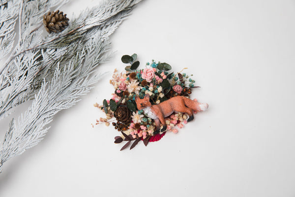 Flower brooch with fox Unique winter brooch for coat Bridal brooch Woodland brooch Coat decoration Brooch for beret Magaela handmade X-mas