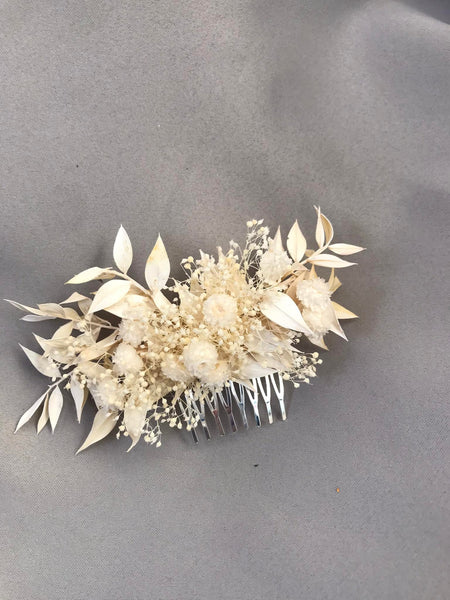 Cream Ruscus flower comb Natural beige wedding headpiece Ivory flower comb Bridal hairstyle Magaela Rustic wedding Boho hair comb Barn