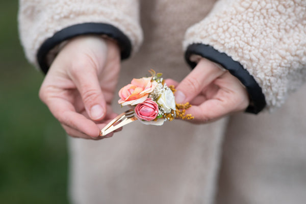 Flower hair clips Peach flower girl hair clips Wedding accessories Flower jewellery Children hair clips Snap clip for flower girl Magaela