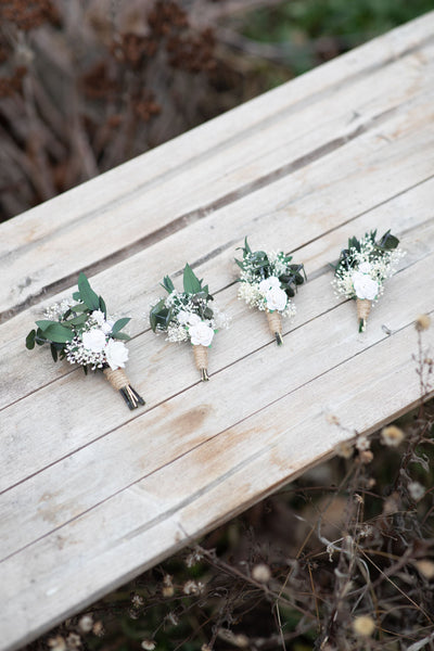Groom's boutonniere Green and white buttonhole White rose corsage for groom Best man accessories Magaela Customisable boutonniere Greenery
