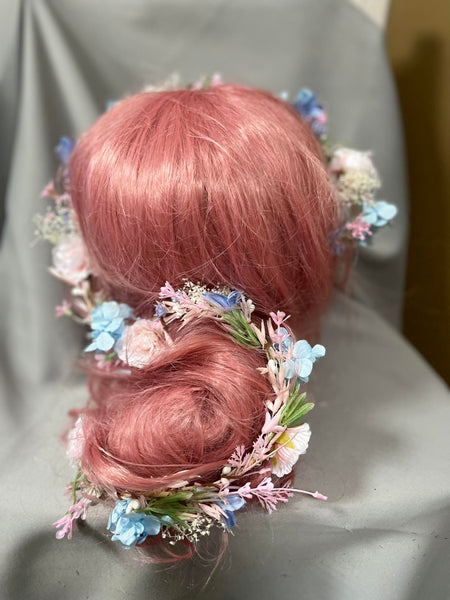 Romantic flower garland Pastel wedding hair garland Bridal hair vine Long Flexible flower headpiece Magaela Pale blue Blush bridal garland