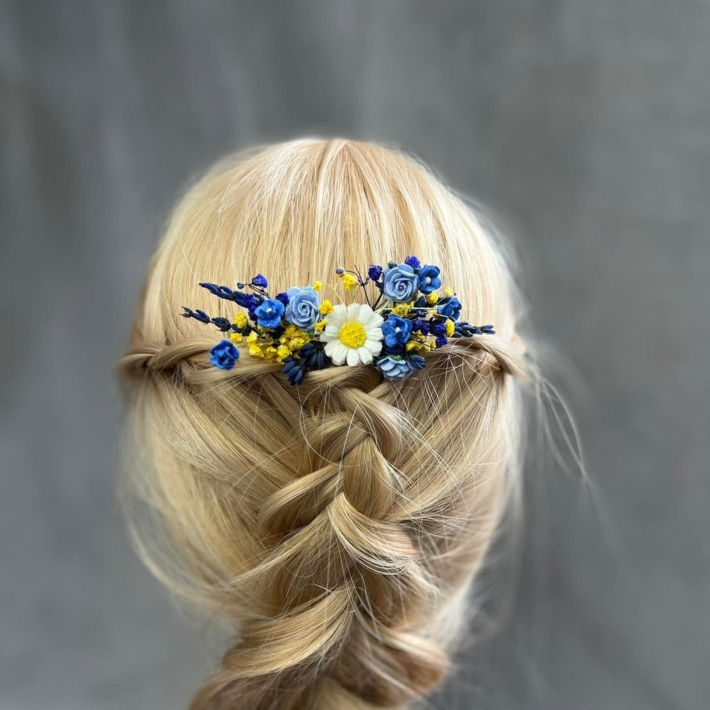 Blue and yellow flower comb