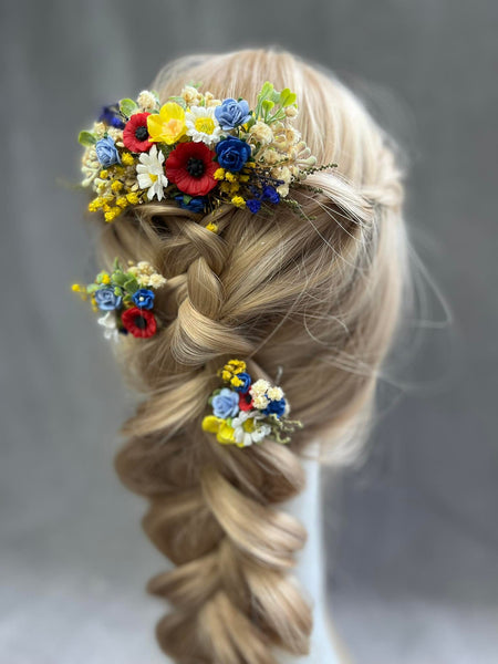 Folk wedding set of comb and hairpins