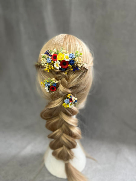 Folk wedding set of comb and hairpins