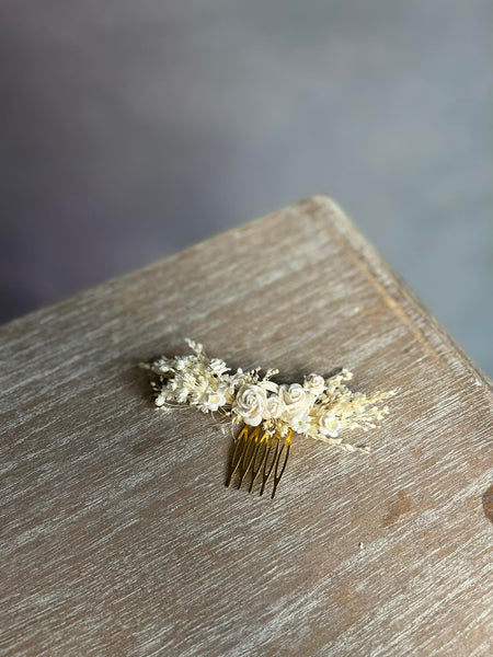 Ivory bridal flower comb