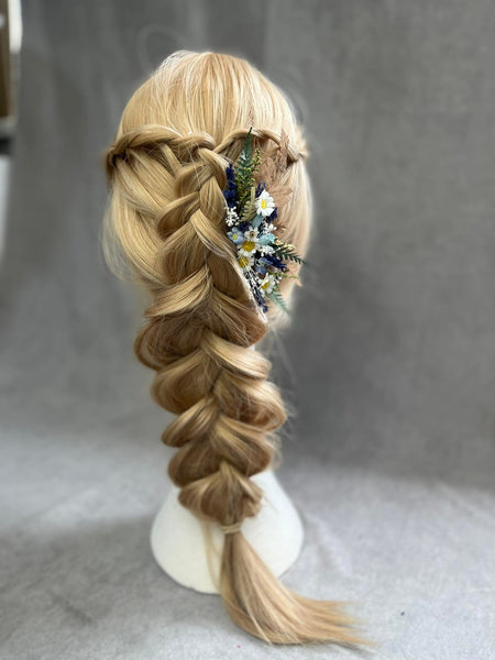 Meadow daisy flower hair comb