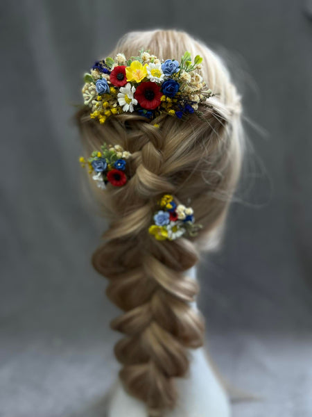 Folk wedding set of comb and hairpins