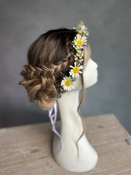 Daisy and gypsophila flower crown