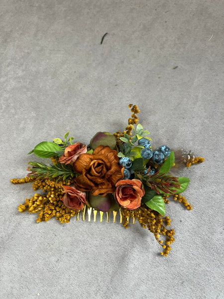 Autumn hair comb with blueberries Customisable Flower hair comb inspired by autumn Wedding comb Fall Bridal hair fashion accessories