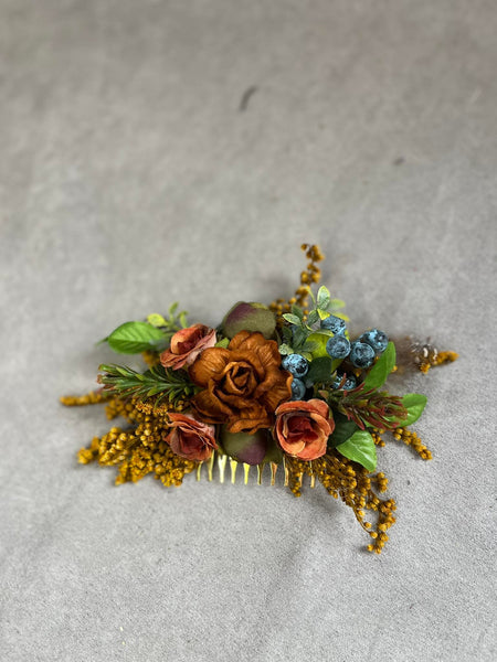 Autumn hair comb with blueberries Customisable Flower hair comb inspired by autumn Wedding comb Fall Bridal hair fashion accessories