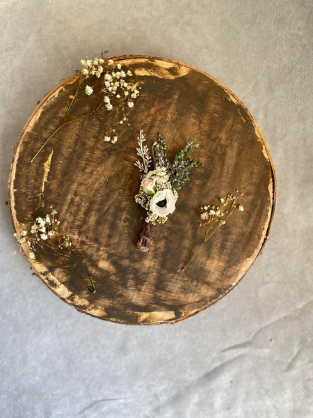 Boutonniere with anemone Romantic flower corsage Accessories for groom Flower boutonniere Wedding buttonhole Handmade groom's boutonniere