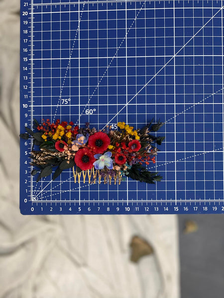 Folk wedding flower hair comb Bride to be Poppy flowers bridal comb Slavic wedding Wedding accessories Hair flowers Magaela Colourful comb