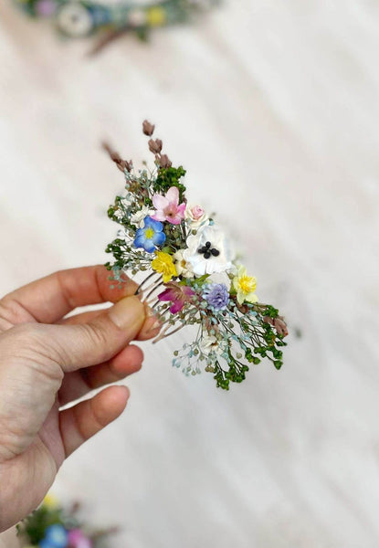 Meadow flower wedding accessories