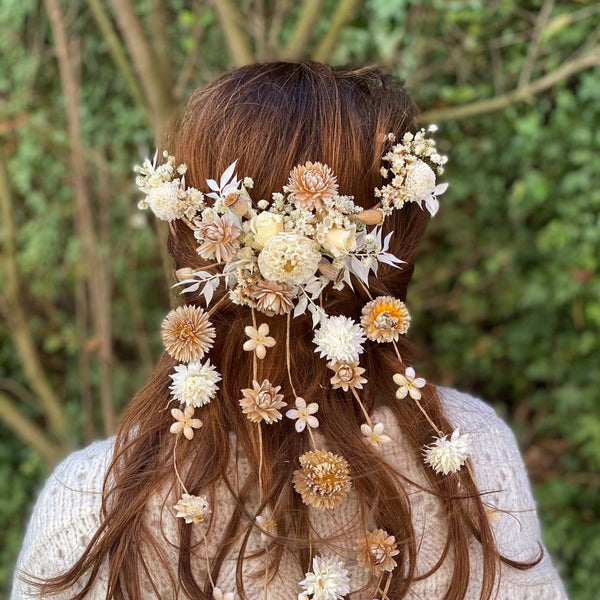 Rustic flower hair comb 1970's inspiration wedding hair vine Half up half down wedding hairstyle Beige bohemian hair flowers Magaela