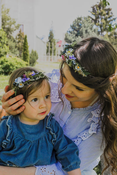 Meadow Mommy and me flower crowns Matching set of hair wreaths for mum and daughter Family photoshoot Flower girl wreath Bridal daisy wreath