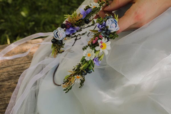 Meadow Mommy and me flower crowns Matching set of hair wreaths for mum and daughter Family photoshoot Flower girl wreath Bridal daisy wreath