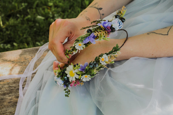 Meadow Mommy and me flower crowns Matching set of hair wreaths for mum and daughter Family photoshoot Flower girl wreath Bridal daisy wreath