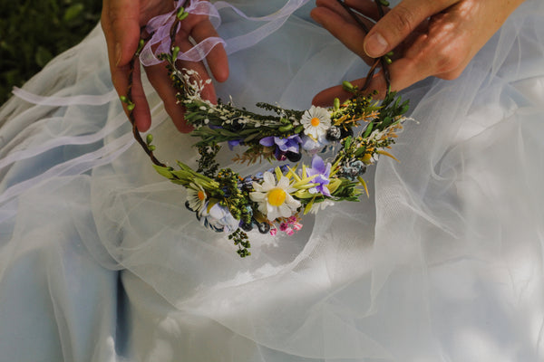 Meadow Mommy and me flower crowns Matching set of hair wreaths for mum and daughter Family photoshoot Flower girl wreath Bridal daisy wreath