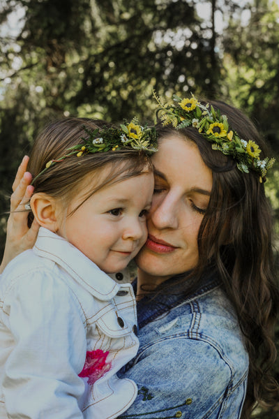 Sunflower Mommy and me hair wreaths Matching set for mum and daughter Flower crowns Flower girl hair wreath Yellow and green wedding wreaths