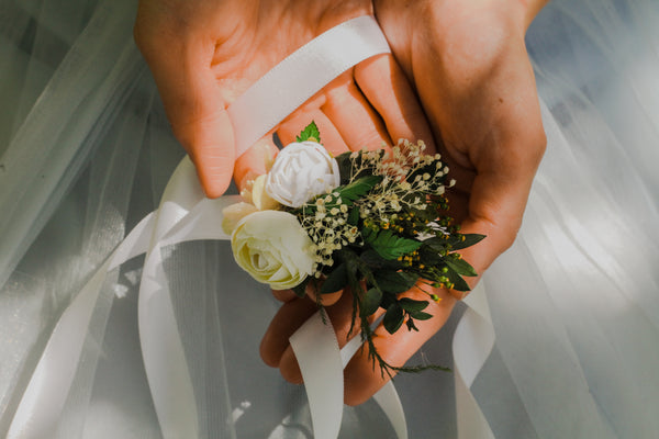 Ivory and white peony bracelet Flower wrist corsage with ferns Bridal jewellery Flower accessories Bride to be Greenery Bridesmaids gift