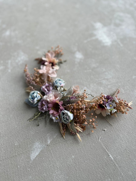 Bridal hair arrangement in pastel colours