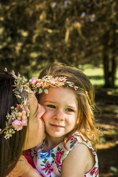 Romantic mummy and me crowns Matching flower crowns Bride to be Flower girl headpiece Pink mum and daughter crowns Magaela handmade