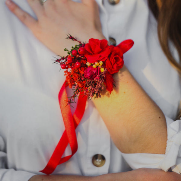 Red flower bracelet Bridal bracelet with berries Magaela Wedding wrist corsage Bride to be Bridesmaid bracelet Red flower jewellery