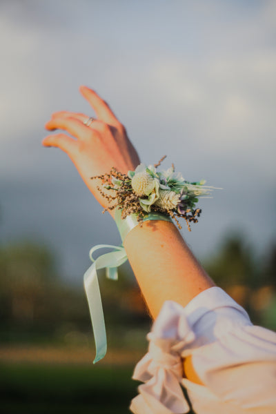 Mint flower bracelet Pastel turquoise bracelet Wrist corsage for bride Flower jewellery Customisable bracelet Bridesmaids jewellery Magaela