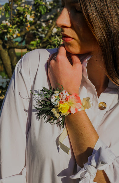 Tropical summer bracelets Bridal flower bracelet Exotic wedding jewellery Flower wrist corsage Summer colourful bracelet Bride to be Magaela