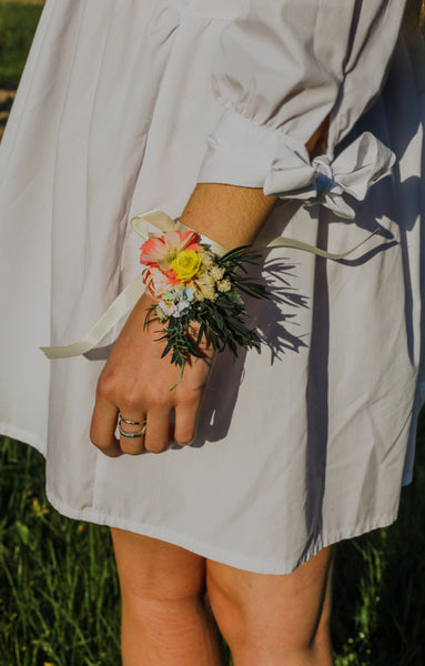 Tropical summer bracelets Bridal flower bracelet Exotic wedding jewellery Flower wrist corsage Summer colourful bracelet Bride to be Magaela