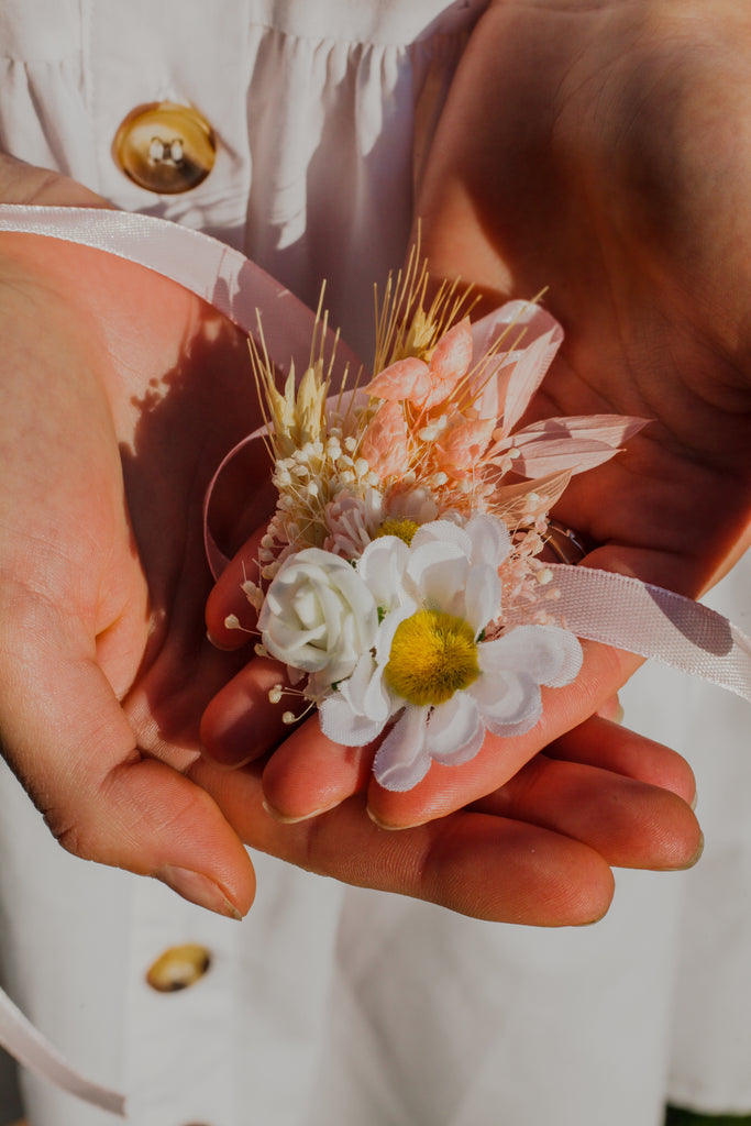 Resin Spring Flower Bracelets – SWEETSHOP JEWELRY