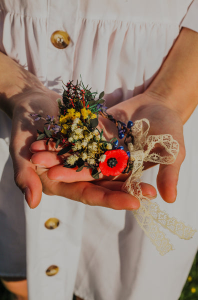 Folk poppy flower bracelet Meadow wedding wrist corsage Bridesmaid bracelets Customisable jewellery Bride to be Wildflowers jewellery