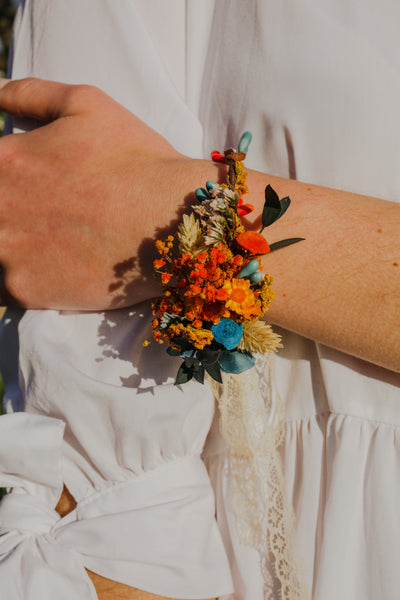 Bridal flower bracelet Meadow wrist corsage Natural flower bracelet Adjustable Magaela handmade Bridesmaid bracelets Jewellery Customisable