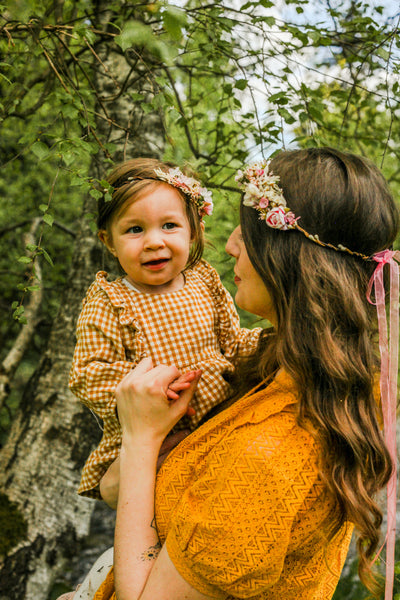 Mummy and me flower crowns Matching flower wreaths Mother and daughter headpieces Flower girl Wedding accessories Pink peony crown Magaela