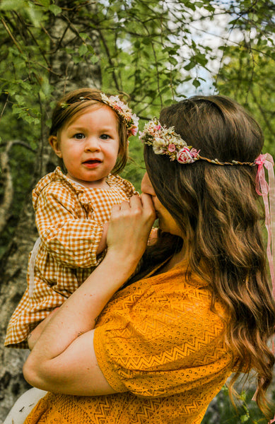 Mummy and me flower crowns Matching flower wreaths Mother and daughter headpieces Flower girl Wedding accessories Pink peony crown Magaela