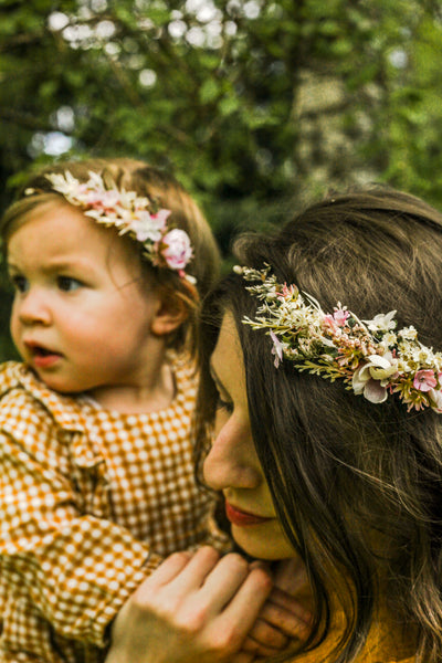 Mummy and me flower crowns Matching flower wreaths Mother and daughter headpieces Flower girl Wedding accessories Pink peony crown Magaela