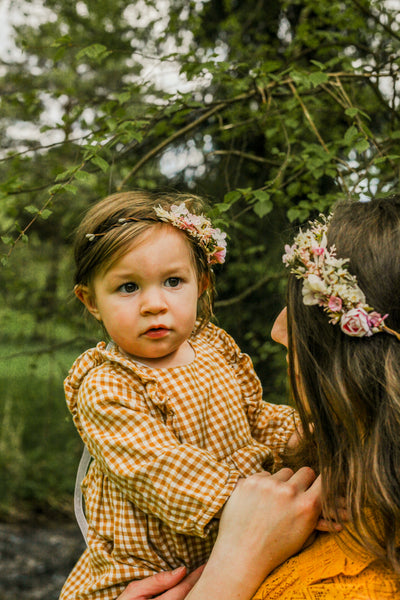 Mummy and me flower crowns Matching flower wreaths Mother and daughter headpieces Flower girl Wedding accessories Pink peony crown Magaela