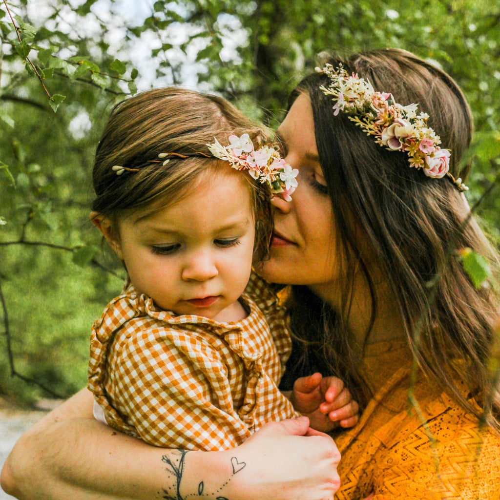 Mummy and me flower crowns Matching flower wreaths Mother and daughter headpieces Flower girl Wedding accessories Pink peony crown Magaela