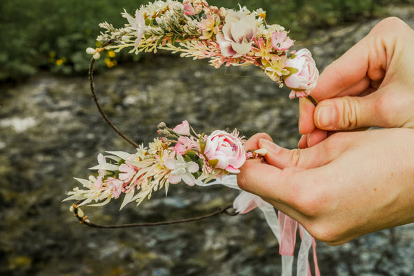 Mummy and me flower crowns Matching flower wreaths Mother and daughter headpieces Flower girl Wedding accessories Pink peony crown Magaela