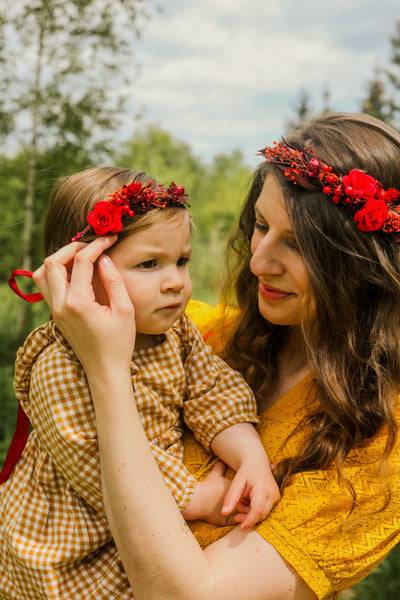 Red flower mummy and me crowns Set of matching hair wreath Customisable flower crowns Daughter hair wreath Girl flower crown Adjustable