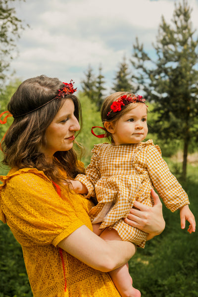 Red flower mummy and me crowns Set of matching hair wreath Customisable flower crowns Daughter hair wreath Girl flower crown Adjustable