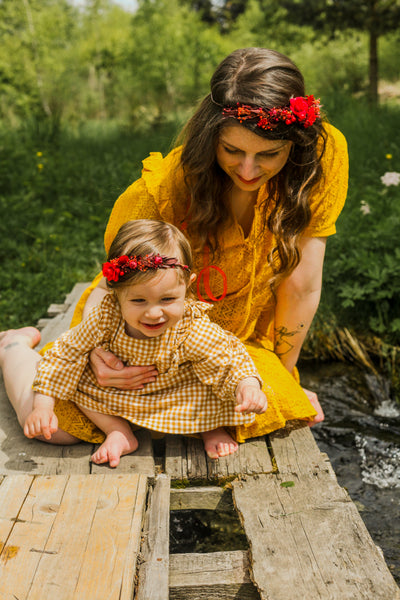 Red flower mummy and me crowns Set of matching hair wreath Customisable flower crowns Daughter hair wreath Girl flower crown Adjustable